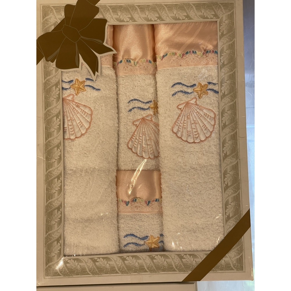 Vintage Sea Shell Bath Towels Set 5 White Pink Satin Embroidered Ocean New
